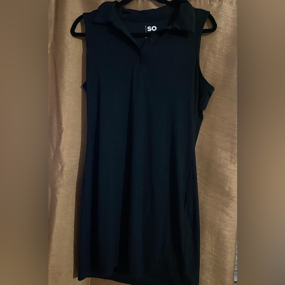 SO elegant black collared dress